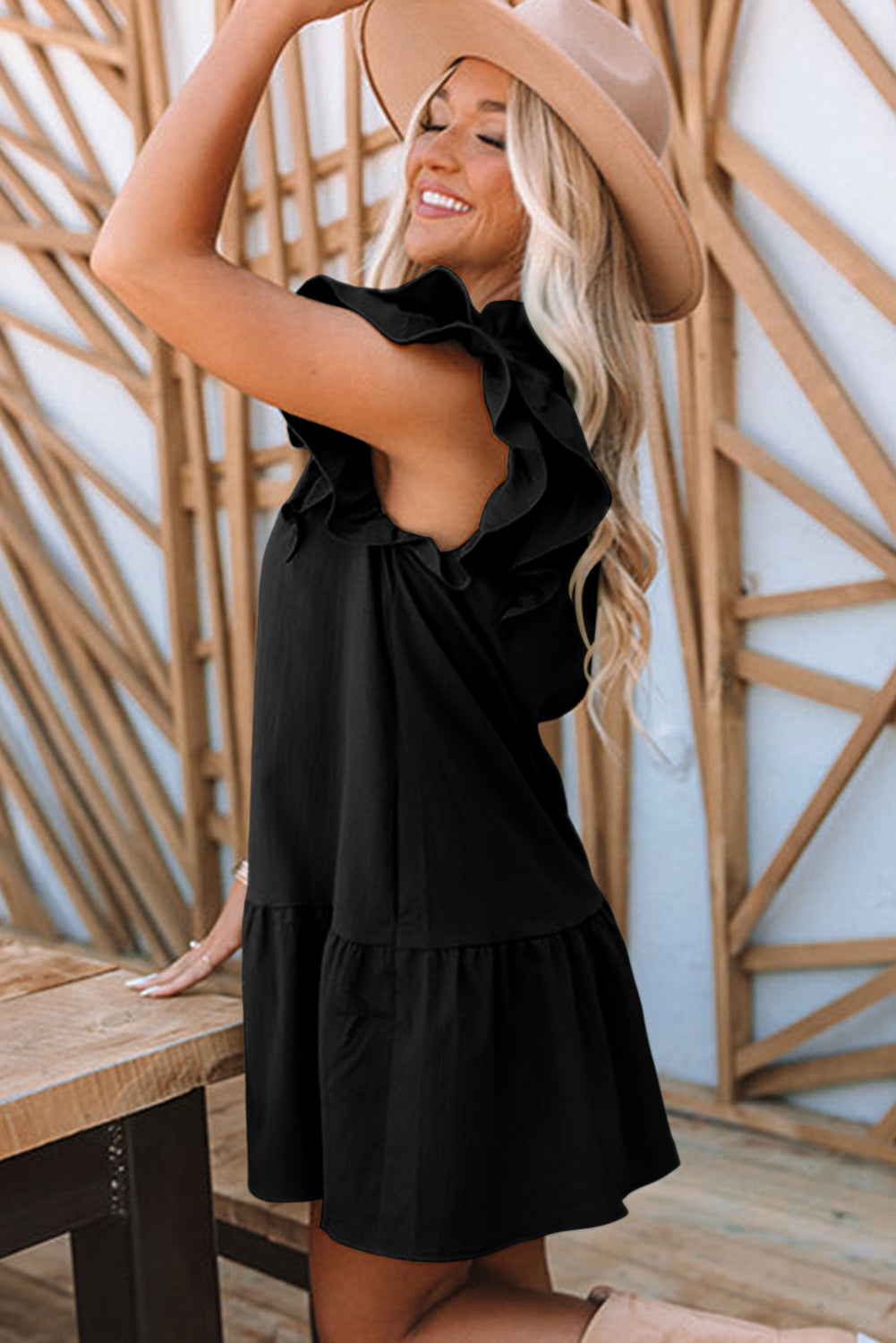 Mini Dress, Ruffled Sleeves with pockets, Black!