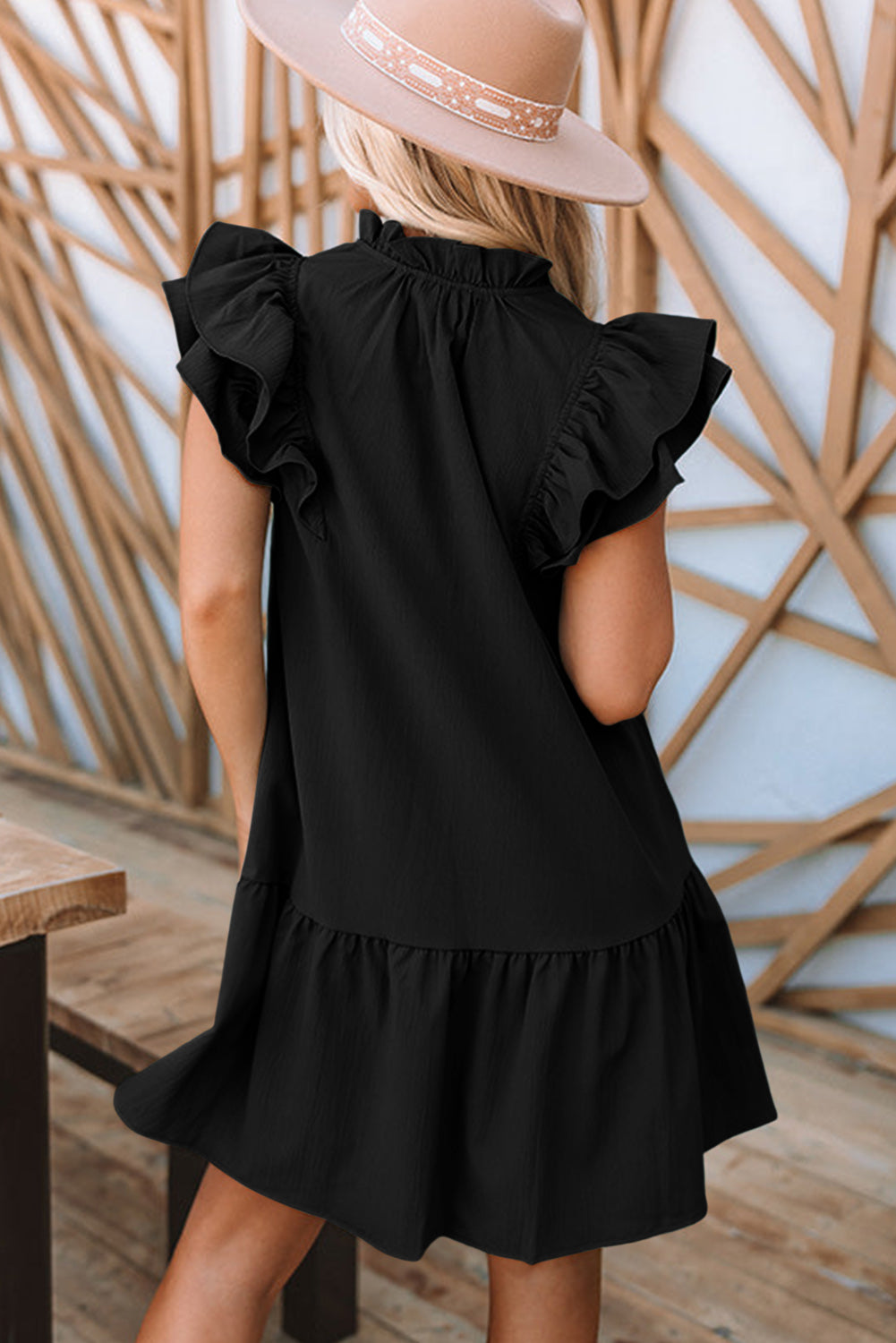 Mini Dress, Ruffled Sleeves with pockets, Black!